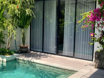 VILLA MODERN MINIMALIS DISEWAKAN DI SEMINYAK – 3 KAMAR TIDUR, PRIVATE POOL, LOKASI STRATEGIS