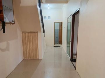 Dijual Rumah 2 lantai siap huni di Sayap Cihanjuang, Parongpong Ref.05763