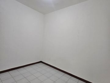 Dijual Rumah Minimalis Nyaman LT 72 m² Kitchen Set Gas Jaya Harga Menarik! - Pondok Aren Tangerang Selatan