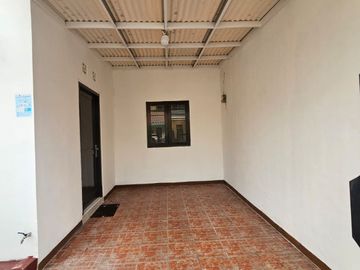 Dijual Rumah Minimalis Nyaman LT 72 m² Kitchen Set Gas Jaya Harga Menarik! - Pondok Aren Tangerang Selatan