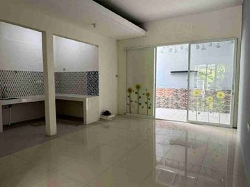 Disewa Rumah Murah Cluster Vasana Harapan Indah Bekasi