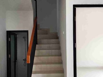 Rumah Baru 2 lantai di Griya Loka BSD