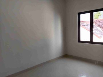 Rumah Baru 2 lantai di Griya Loka BSD