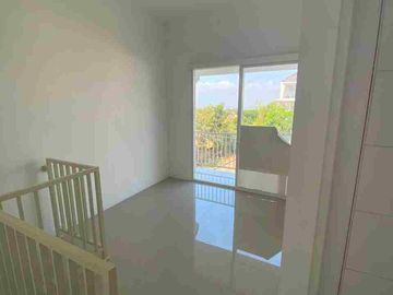 Rumah Modern 2 Lantai Perum Ngijo Karangploso