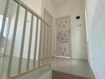 Rumah Modern 2 Lantai Perum Ngijo Karangploso