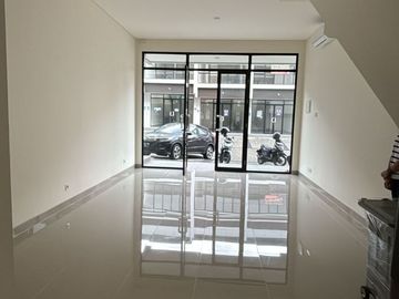 DISEWAKAN CEPAT RUKO SORRENTO GRANDE EAST LANTAI 2 DI GADING SERPONG