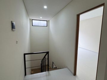 Termurah Rumah 2 Lantai di Kopo Permai 1 Bandung