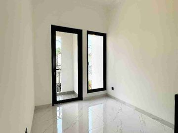 Rumah Baru di Mampang Dekat RS.Siloam, Medistra Gatsu, Toll Gatot Subroto, Kuningan, Rasuna Said, SCBD, Senayan, Wr.Buncit