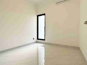 Rumah Baru di Mampang Dekat RS.Siloam, Medistra Gatsu, Toll Gatot Subroto, Kuningan, Rasuna Said, SCBD, Senayan, Wr.Buncit