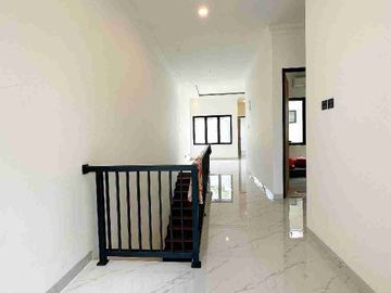 Rumah Baru di Mampang Dekat RS.Siloam, Medistra Gatsu, Toll Gatot Subroto, Kuningan, Rasuna Said, SCBD, Senayan, Wr.Buncit