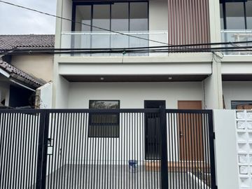 Termurah Rumah 2 Lantai di Kopo Permai 1 Bandung