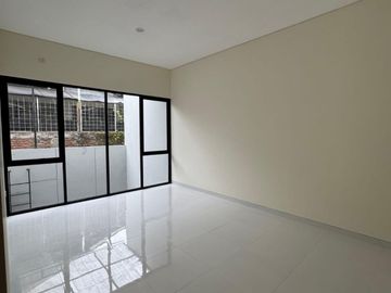 Termurah Rumah 2 Lantai di Kopo Permai 1 Bandung