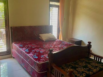 Rumah Lingkungan Nyaman, Tenang Disewakan, di Sanur