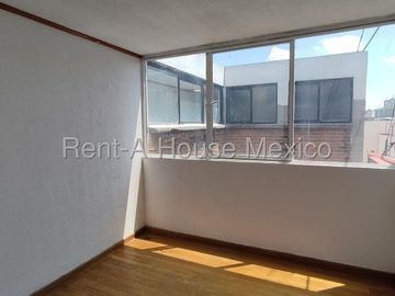 Departamento en Venta de Tres Recámaras en Lindavista, Avenida Montiel #27-394 AVC