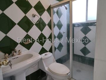 Departamento en Venta de Tres Recámaras en Lindavista, Avenida Montiel #27-394 AVC