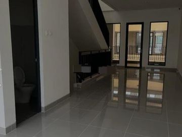 DISEWAKAN RUKO HUDSON  TYPE ALFRESCO DOUBLE FACADE 3lt FULL BANGUNAN DI GADING SERPONG