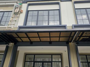 DISEWAKAN CEPAT  RUKO HUDSON ARCADE – DOUBLE BALCONY & ROOFTOP DI GADING SERPONG