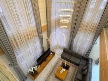 LOT SIZE: 453 SQM - FURNISHED HIGH CEILING 4 BEDROOM HOUSE WITH HUGE OPEN SPACE FOR RENT NEAR SM TELABASTAGAN