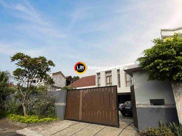 Dijual Rumah Luas Dalam Komplek Siap Huni di Permata Hijau, Jakarta Selatan