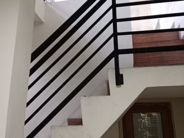 DIJUAL MURAH! Rumah 1,5 Lantai di Cluster Bulevard Hijau Harapan Indah Bekasi