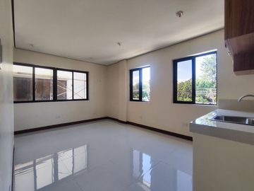 For Sale 3 Storey Townhouse in West Fairview, Q.C. KSA