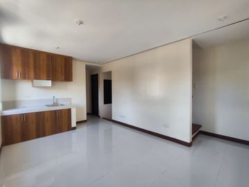 For Sale 3 Storey Townhouse in West Fairview, Q.C. KSA