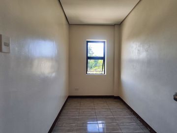 For Sale 3 Storey Townhouse in West Fairview, Q.C. KSA