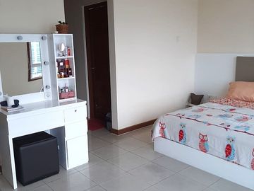 Dijual Cepat Apartment Pantai Mutiara 3+1BR, Sea View, Full Furnished