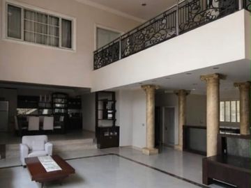 DIJUAL RUMAH MEWAH NYAMAN DI VILLA SENTRA RAYA  CITRALAND UTAMA