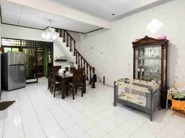 Rumah Apik nan Strategis di Pejaten Timur Pasar Minggu Jaksel dilepas Hrg nego SMP DEAL