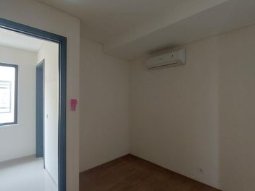 Rumah 2 Lantai Semi Furnish di Astha Suvarna Sutera Tangerang 1K90000T