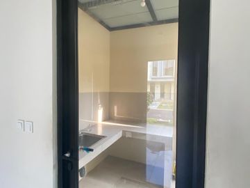 Rumah 2 Lantai Semi Furnish di Astha Suvarna Sutera Tangerang 1K90000T