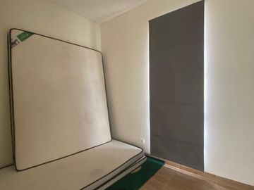 Rumah 2 Lantai Semi Furnish di Astha Suvarna Sutera Tangerang 1K90000T