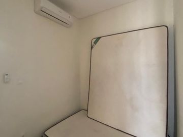 Rumah 2 Lantai Semi Furnish di Astha Suvarna Sutera Tangerang 1K90000T