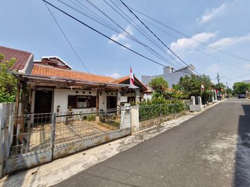 Rumah hitung tanah dekat Jalan Ragunan Raya - Jati Padang  Pasar - Minggu