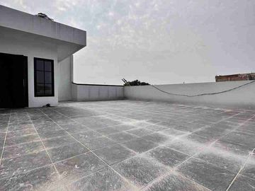 2lt + Rooftop Rumah di JAKSEL DEKAT Stasiun KRL & TB Simatupang
