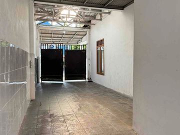 Disewakan Rumah Besar Nol Jalan Raya Tengah Kota Sidoarjo dkt Alun2