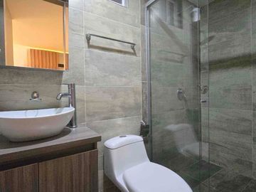 VENTA APARTAMENTO MEJORAS PÚBLICAS. EDIFICIO PALACE CONDOMINIO