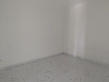 Rumah mewah 2 Lantai (17x20) di Suvarna Sutera Tangerang 1KA0002Z