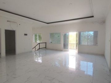 Rumah mewah 2 Lantai (17x20) di Suvarna Sutera Tangerang 1KA0002Z