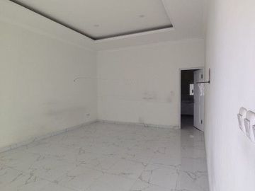 Rumah mewah 2 Lantai (17x20) di Suvarna Sutera Tangerang 1KA0002Z
