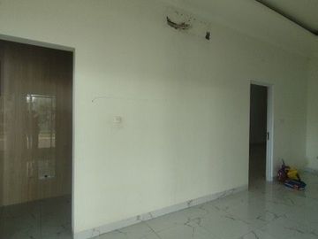 Rumah mewah 2 Lantai (17x20) di Suvarna Sutera Tangerang 1KA0002Z