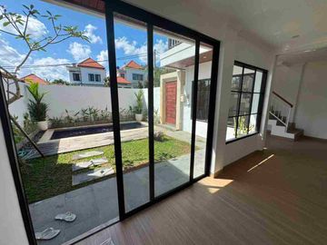 Freehold  Villa Private Pool  Near Cemagi Beach An