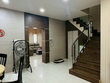 Dijual Rumah Hook Di Penuin Garden Batam