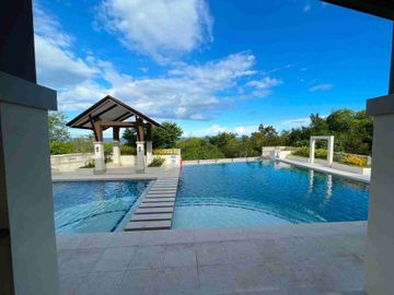 Fully Furnished Ocean View Condo For Rent- Royal Oceancrest Panglao