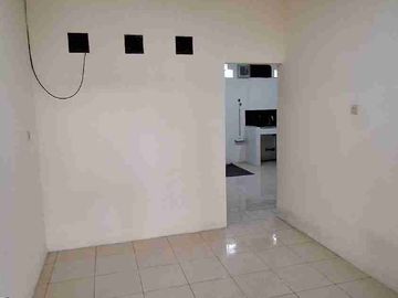 dijual rumah siap huni di citra raya Cikupa bundaran 4