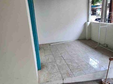 dijual rumah siap huni di citra raya Cikupa bundaran 4