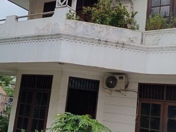 Rumah 3 Lantai di Duren Sawit Jakarta Timur. Dalam Komplek dan Murah