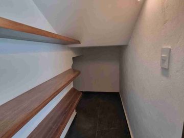 CASA EN VENTA CON ACABADOS DE LUJO EN LOMAS DE ANGELOPOLIS, PUEBLA CON 5 RECAMARAS Y SALÓN DE USOS MÚLTIPLES CON TERRAZA