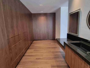 CASA EN VENTA CON ACABADOS DE LUJO EN LOMAS DE ANGELOPOLIS, PUEBLA CON 5 RECAMARAS Y SALÓN DE USOS MÚLTIPLES CON TERRAZA